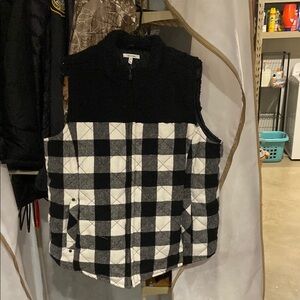 Maurices Charcoal Fleece Vest